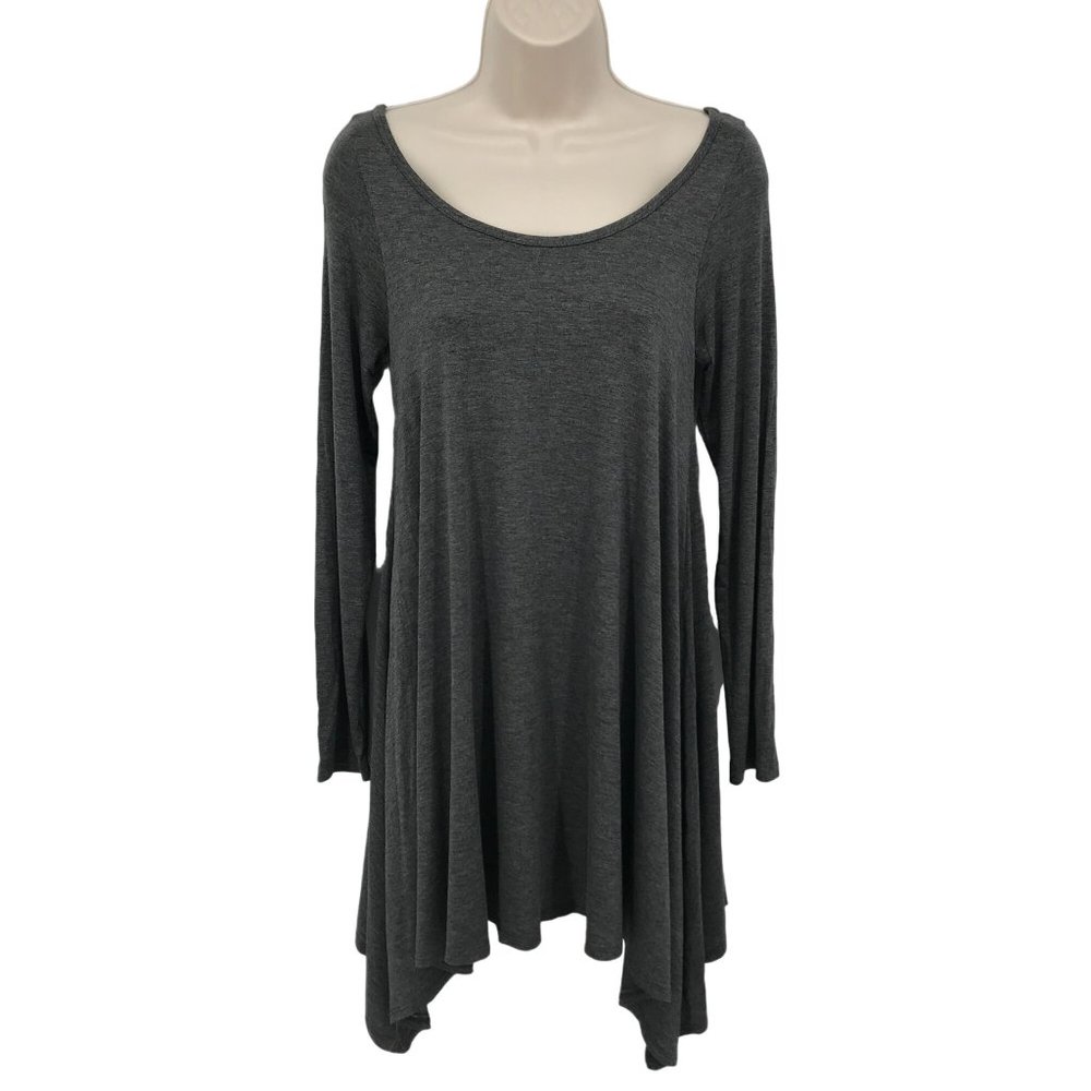 NWT Lani California Womens Gray Scoop Neck Long Sleeve Shark Bite Tunic Size M